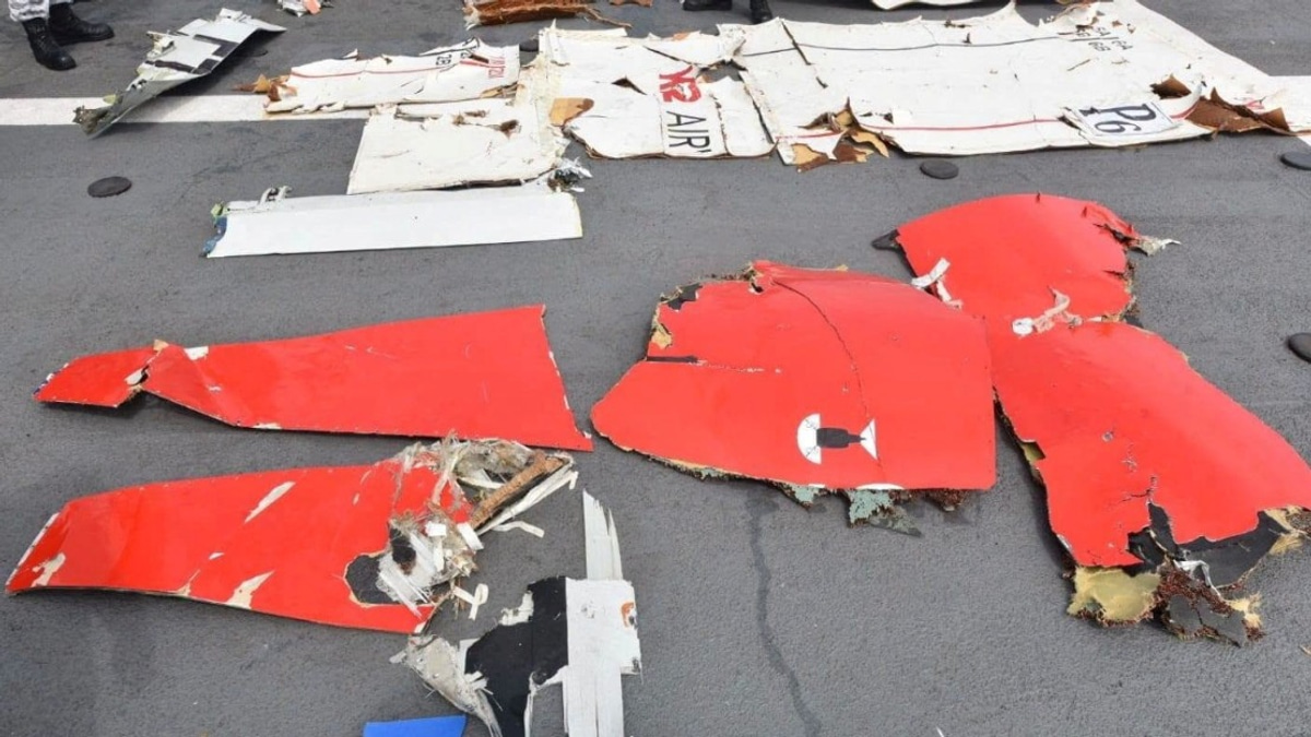 Pakistani Navy Recovers Cargo Plane Debris, But Crew Remains Missing