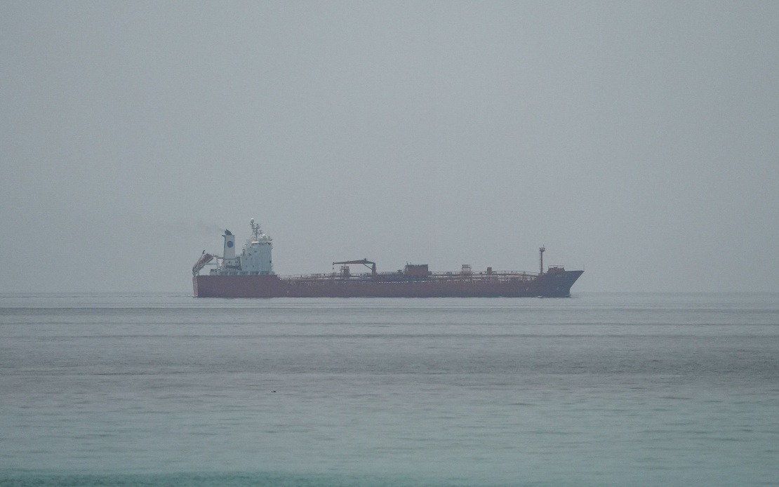 Oman Pledges Free Passage Through Strait of Hormuz Under New Iran-US Understanding