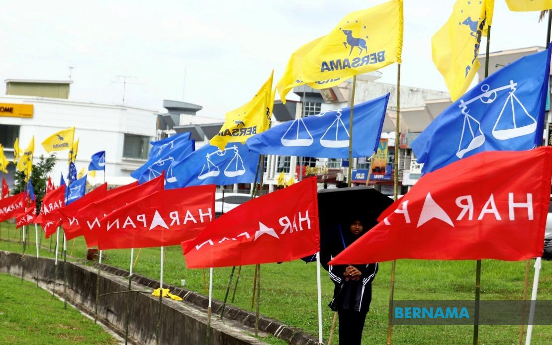 Anwar Urges Johor Voters to Back Pakatan Harapan in Saturday's Election