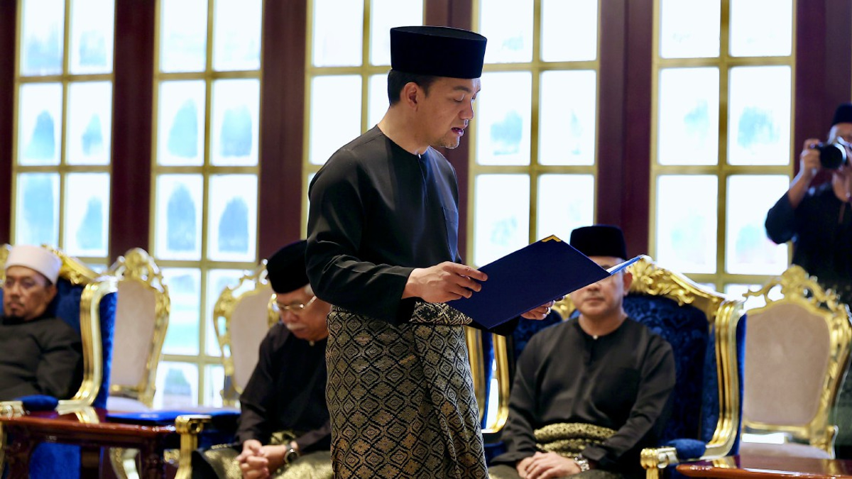 Zahid Extends Congratulations to Onn Hafiz for Johor Chief Minister Role