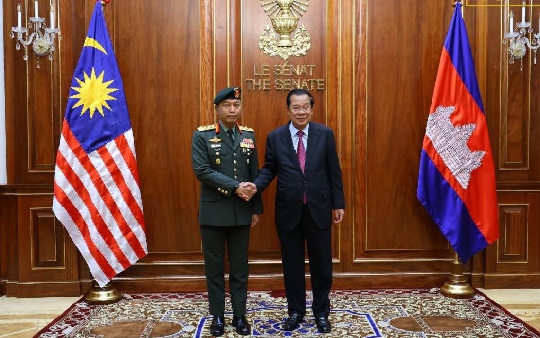 Malaysia's Defence Chief Deepens Military Cooperation with Cambodia