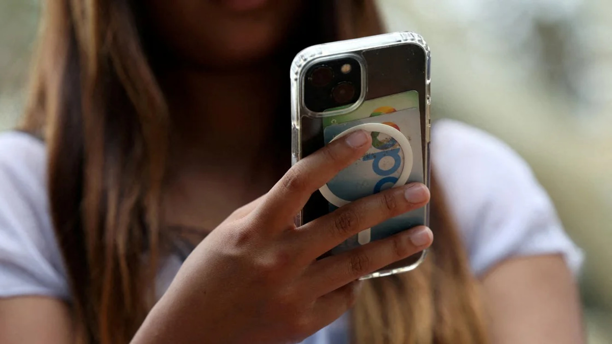 Australia Empowers Regulator to Enforce Strict Social Media Age Ban Against Tech Giants
