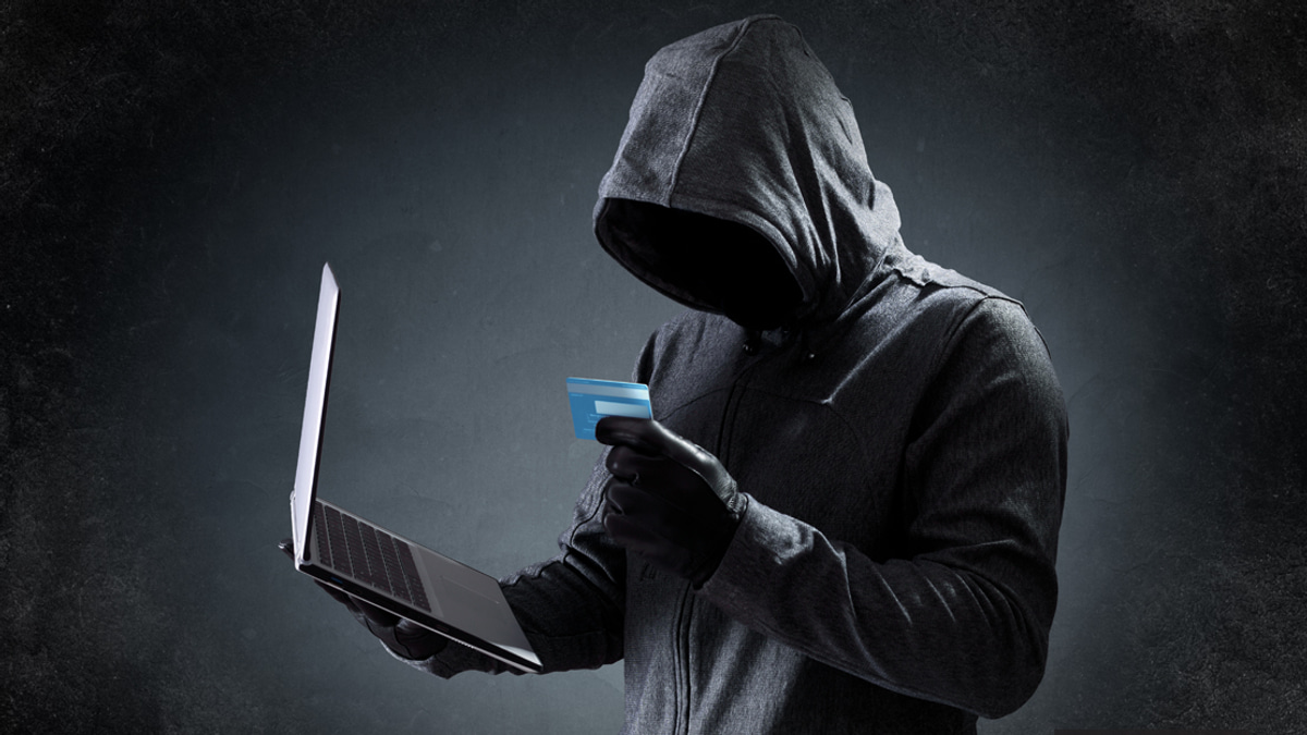 Scammers Pivot to RCS and iMessage as SMS Hyperlink Ban Takes Effect