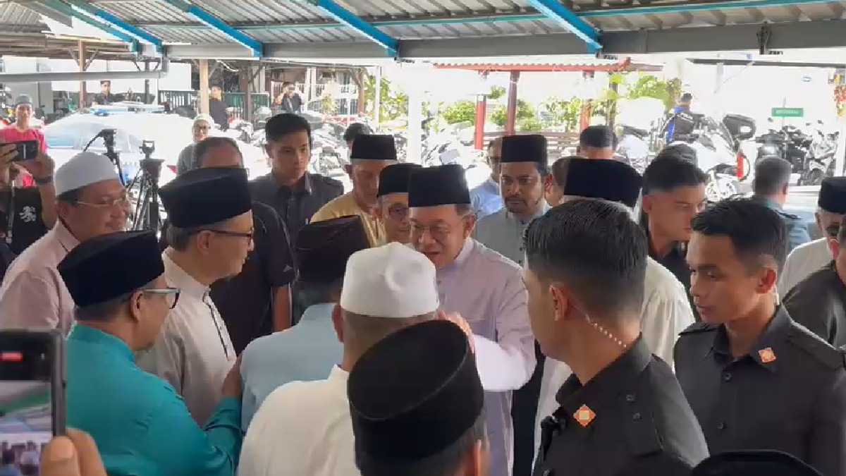 Government to Build Low-Cost Housing for Civil Servants, Says PM Anwar