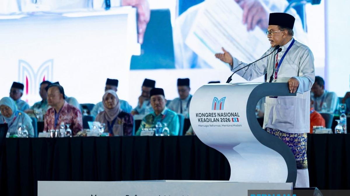 Anwar Rejects Claims of Deteriorating Ties With Zahid