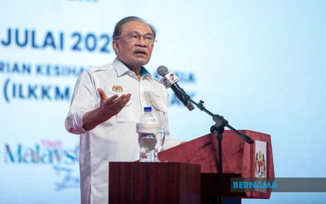 PM Anwar Calls On Youth To Honour Independence Legacy At National Month Launch