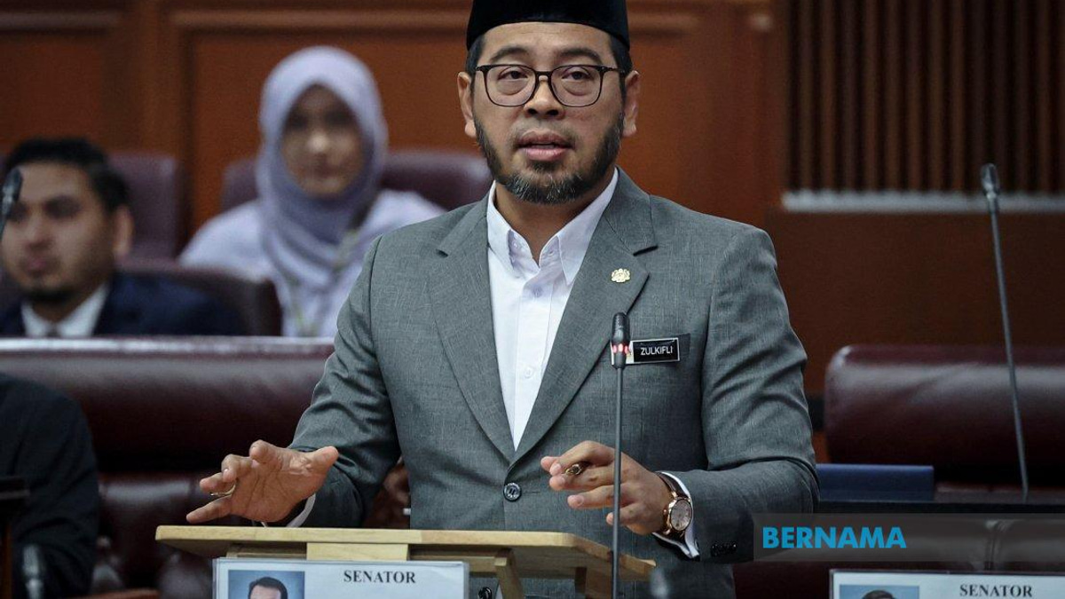 Cabinet To Discuss Making RCI Report on Tabung Haji Public, Says Zulkifli