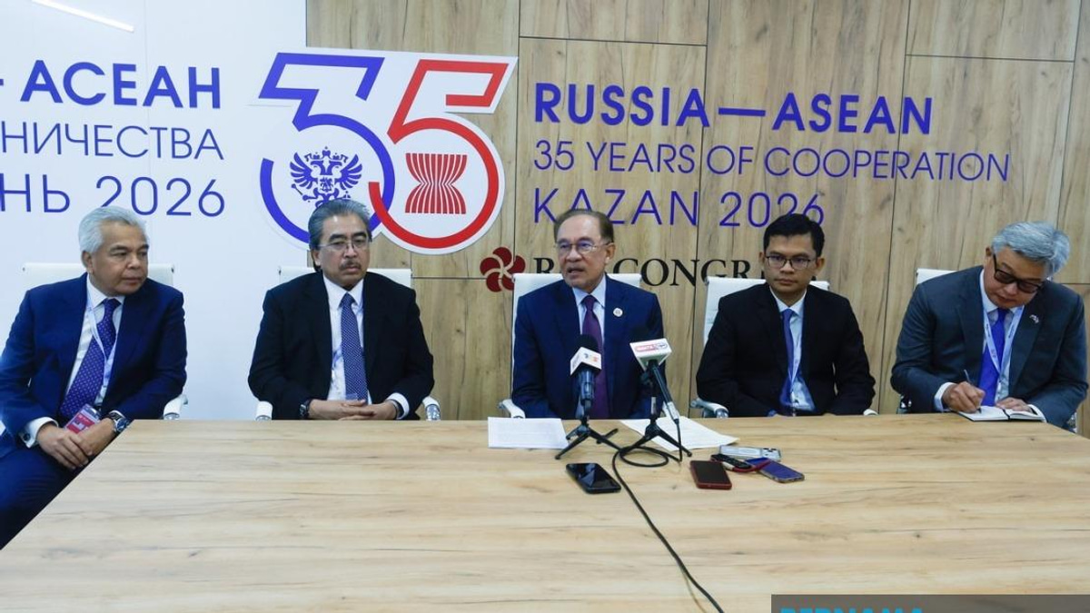 Malaysia Must Fast-Track Visa-Free Travel and Direct Flights with Russia, Anwar Says