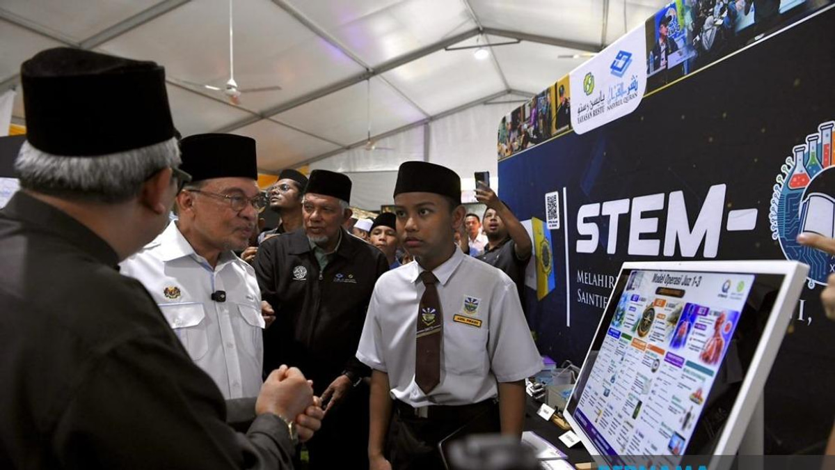 Anwar Announces RM4.6 Million Boost for Islamic Schools Across Penang