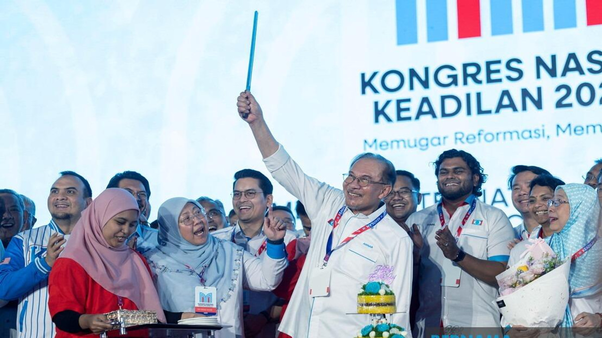 PKR Charts Course Between Stability and Reform at Melaka Congress