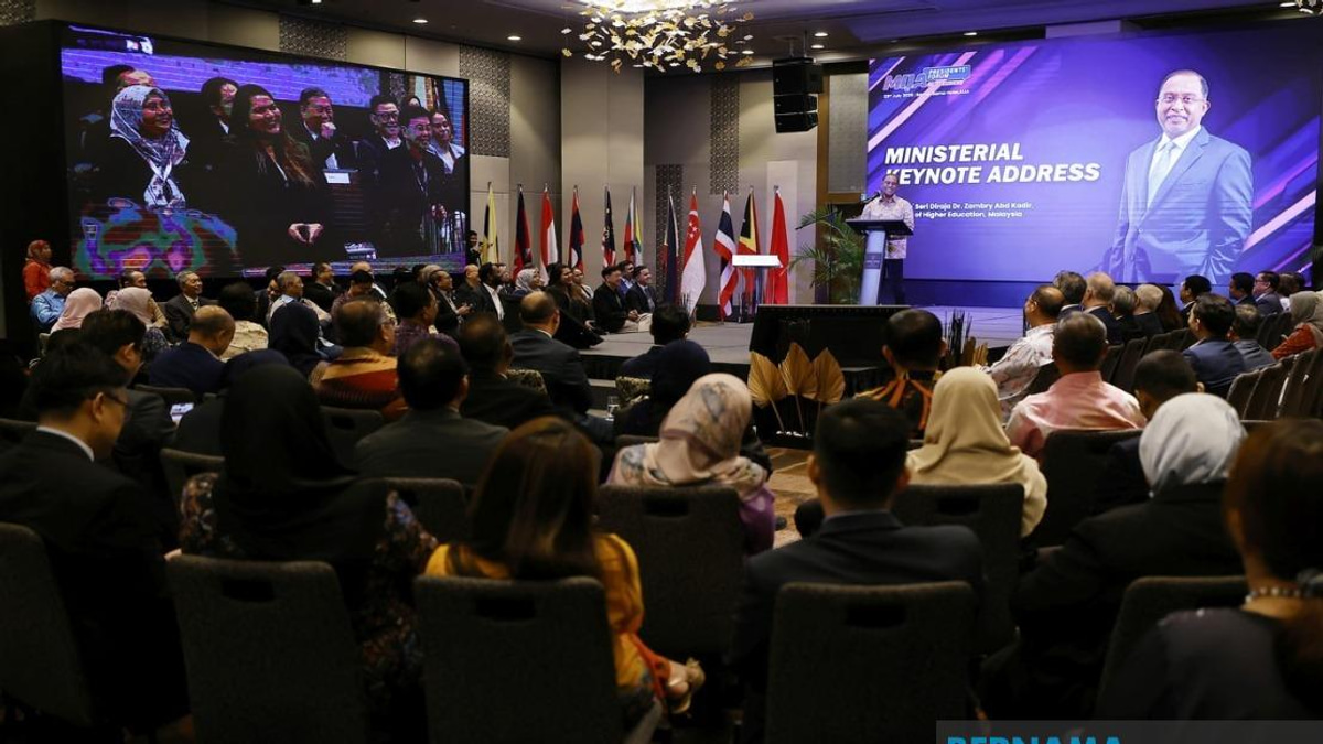 Malaysia's Polytechnics Face Housing Crunch as TVET Demand Surges