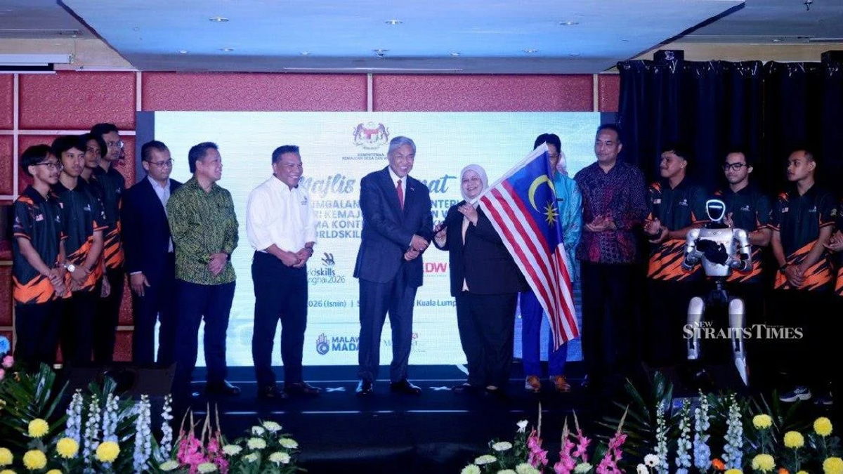 Zahid to hold talks with Nga over resignation pledge following BN's decisive Johor victory