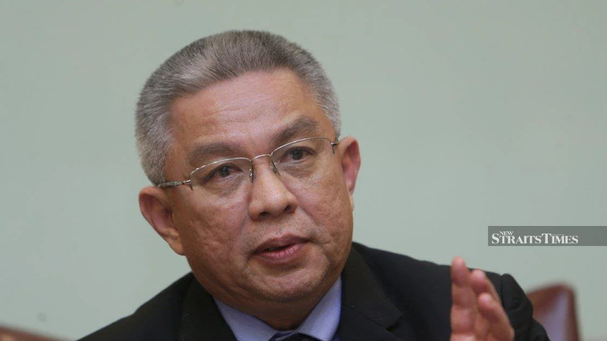 Former Health Minister Dr Adham Baba Joins Johor BN Slate as Party Unveils 56 Candidates