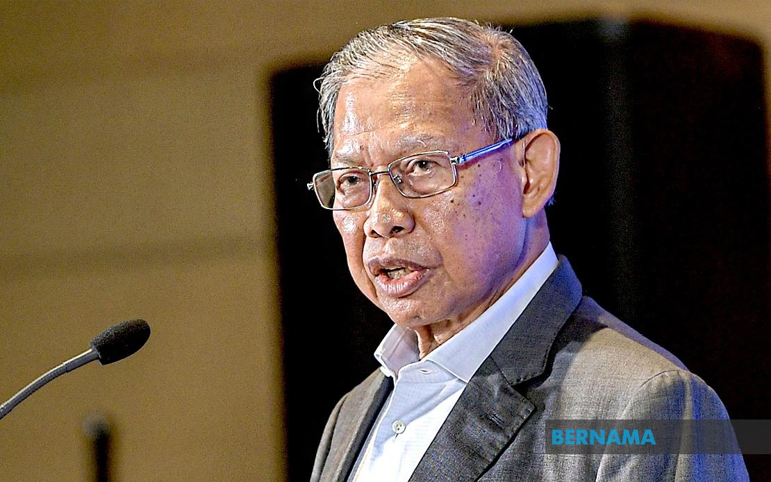 Mustapa Mohamed Exits Electoral Politics, Urges UMNO to Embrace Younger Generation