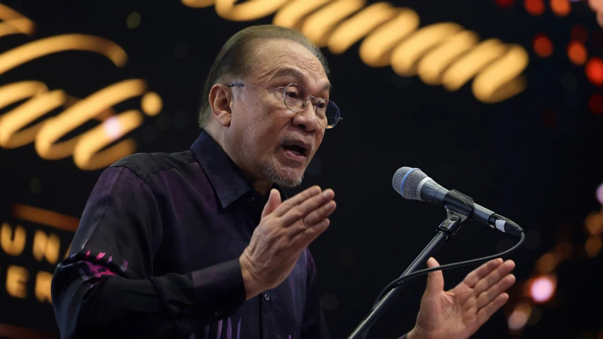 Malaysia Pivots to High-Tech Economy as Anwar Charts Course on Semiconductors and AI