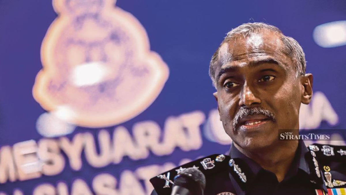 Police Dismantle Migrant-Smuggling Network: 108 Arrested in Manjung Raid, Methamphetamine Haul Seized