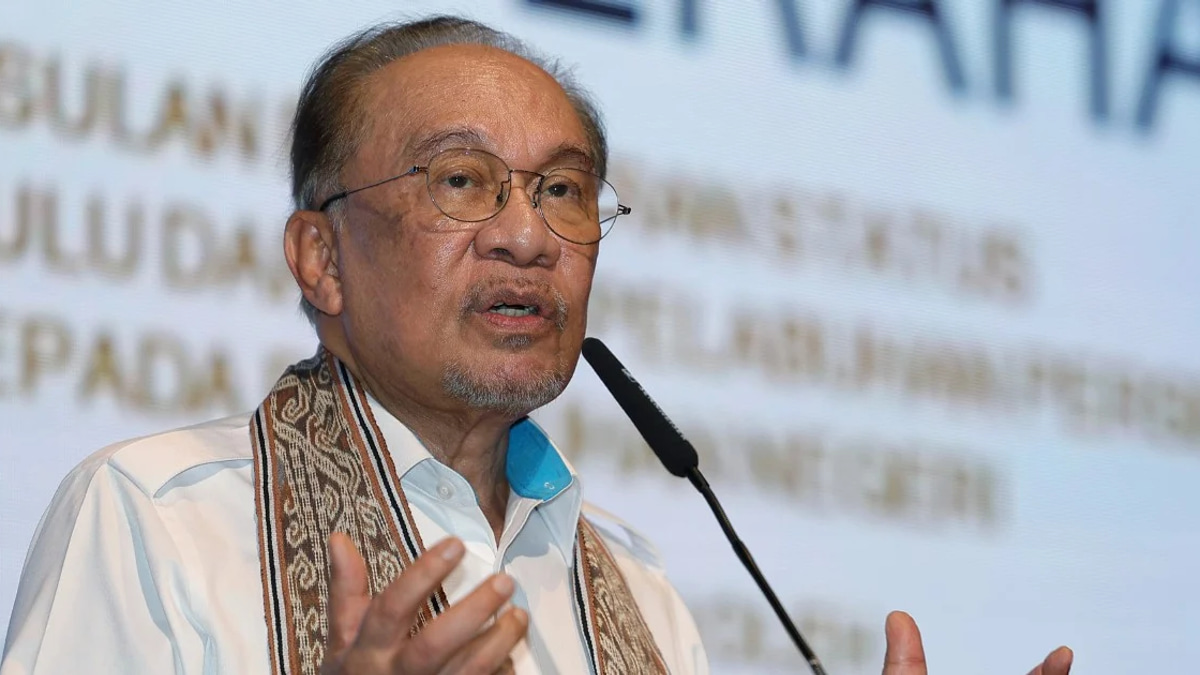 Petronas and Petros negotiations moving forward, Anwar says