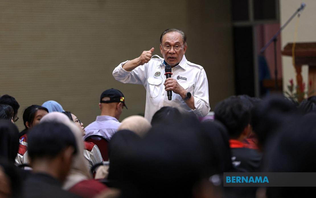 Merit and Equity Both Key to Matriculation Intake, Says PM Anwar