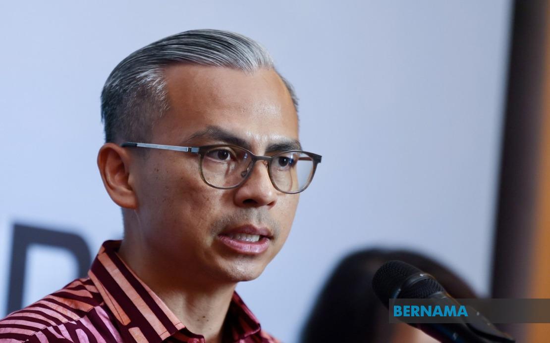 Bank Customers Urged To Report RM1 ATM Fee To BNM – Fahmi