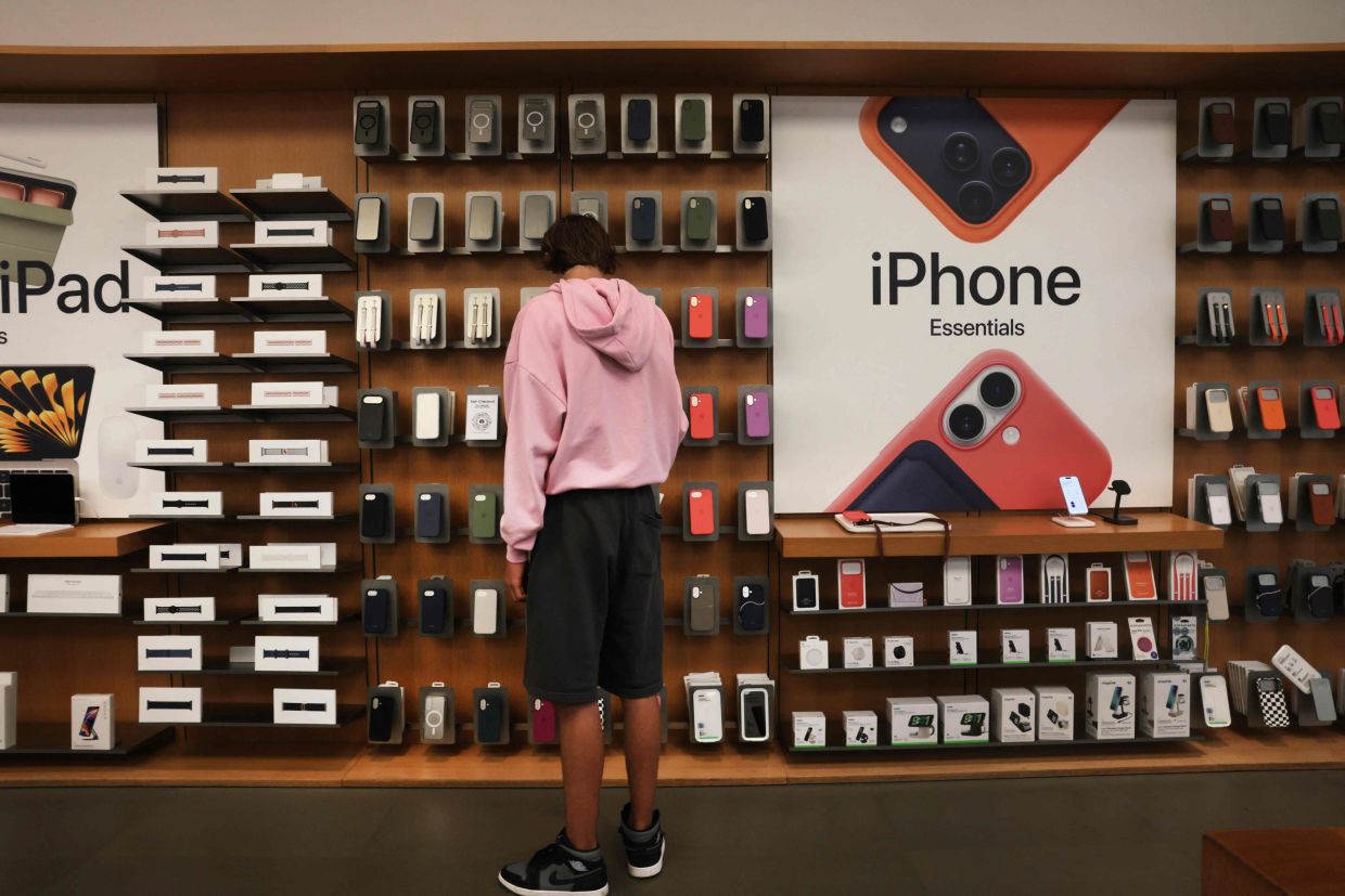 Apple and OpenAI's bitter legal showdown over alleged trade secret theft and hardware ambitions