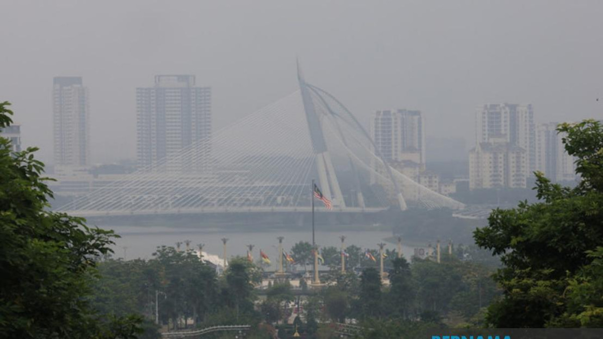 JAKIM Organises Special Prayers at Three Major Mosques as Haze Engulfs Nation