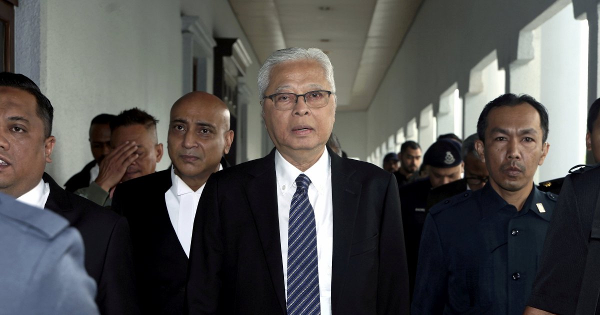 Former PM Ismail Sabri's Legal Team Contests 'Peculiar' Corruption Charge