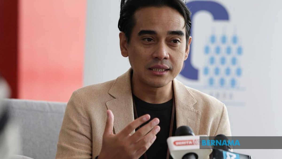 Journalists Must Master AI Skills to Thrive, Says Broadcasting Chief Ashwad