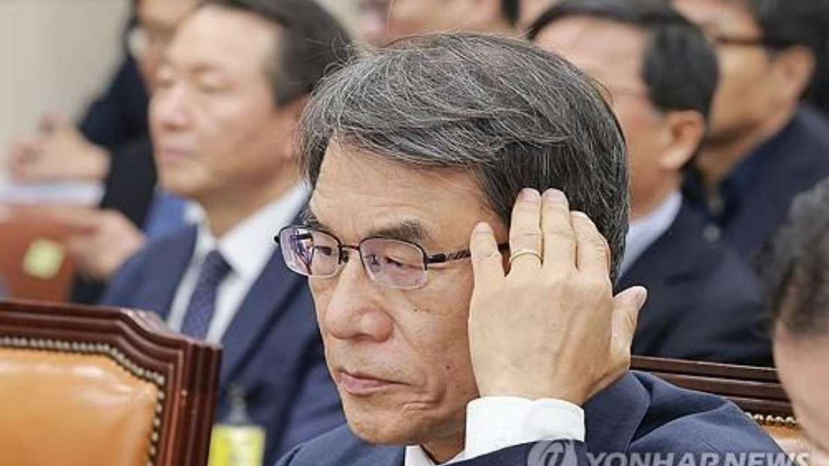 South Korea's Election Commission Raided Over Former Chief's Alleged Embezzlement