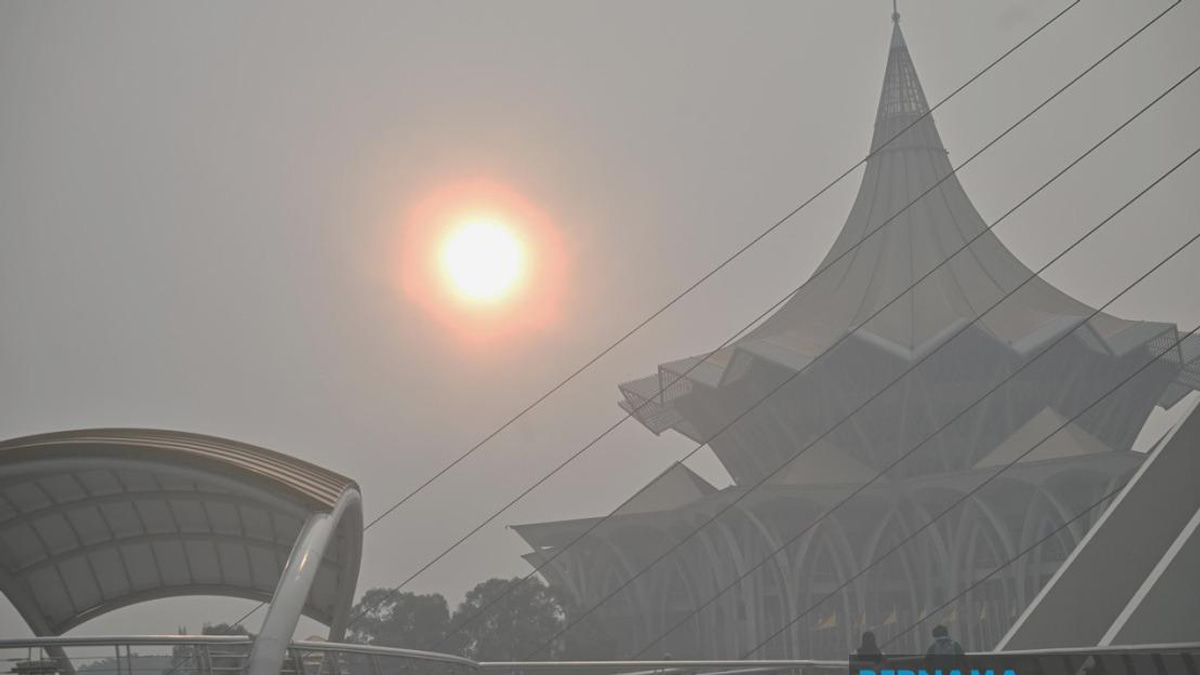 Sarawak Shuts 591 Schools as Heatwave and Dry Conditions Trigger Health Alert