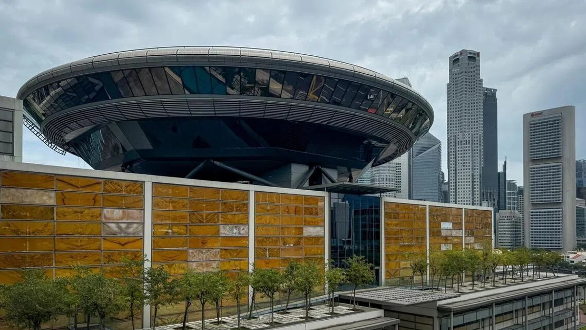 Singapore PE Teacher Admits to Sexual Offences Against Teenage Student