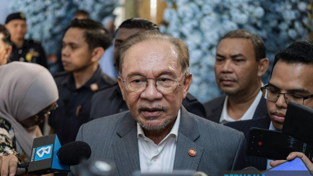 Anwar Yet To Receive Briefing On Four Melaka DAP Assemblymen's Exit From State Government