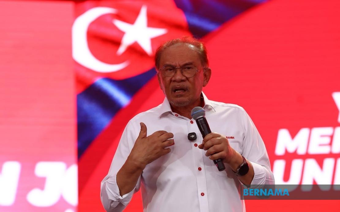 Anwar Denies Luxury BMW Purchase, Clarifies Vehicle Ownership