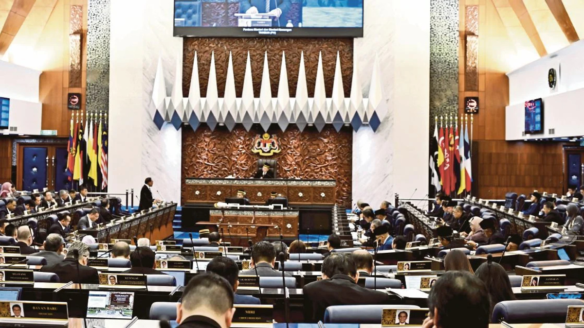 Parliament erupts over opposition leadership row as PAS and Bersatu tensions boil over