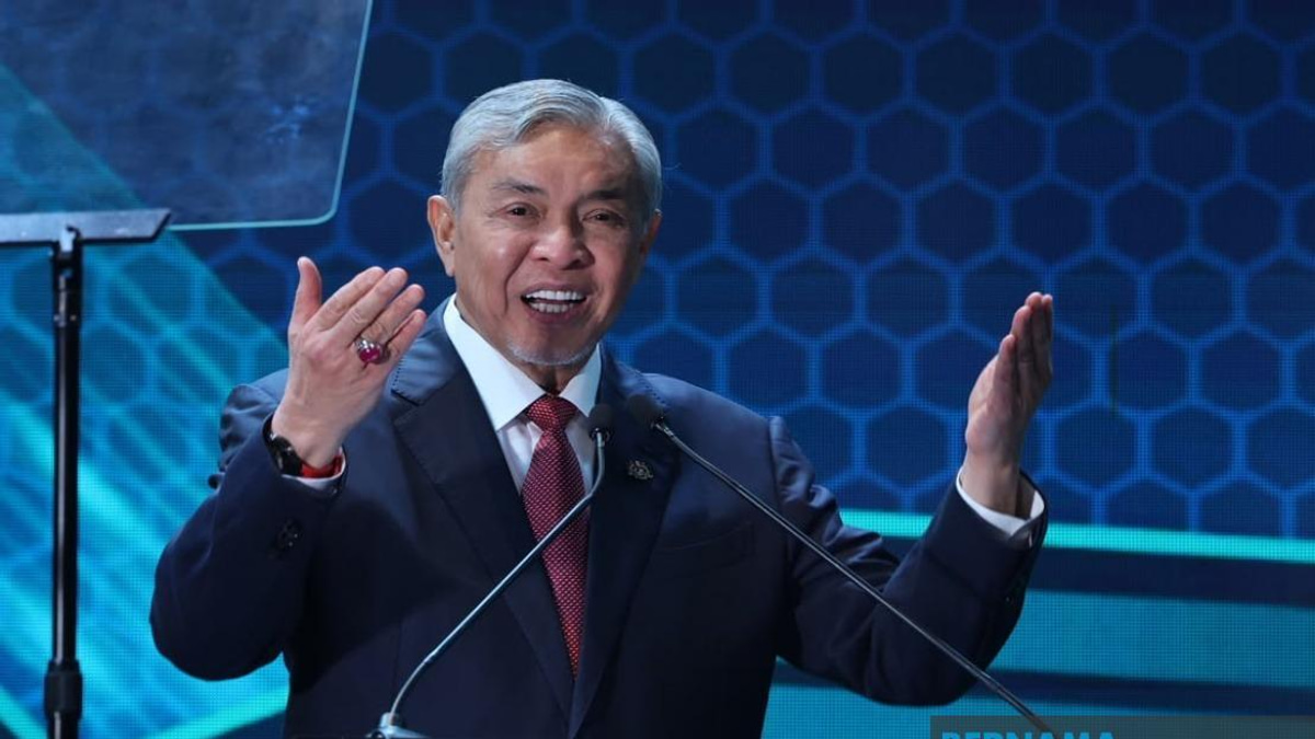 Immigration Department Must Drive Economic Growth While Fortifying Security, Says Ahmad Zahid
