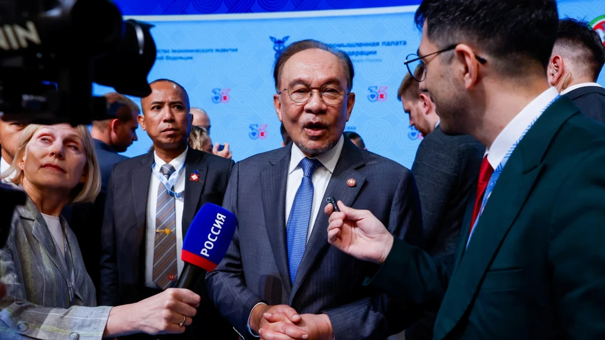 Anwar Ibrahim Champions Russian Culture, Emphasizing Its Place Alongside Economic Ties