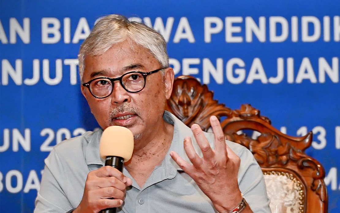 Sultan of Pahang Urges Universities to Support Tioman Island Scholarship Initiatives