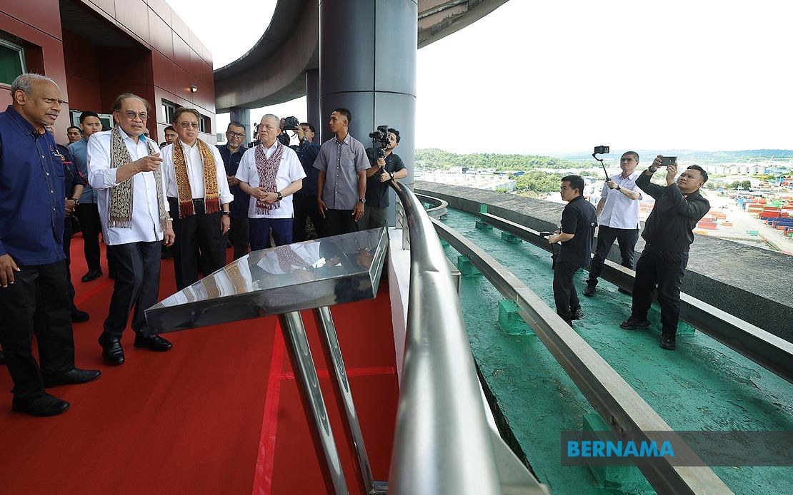 Federal Government Backs Sarawak's Capability to Run Bintulu Port After Status Change