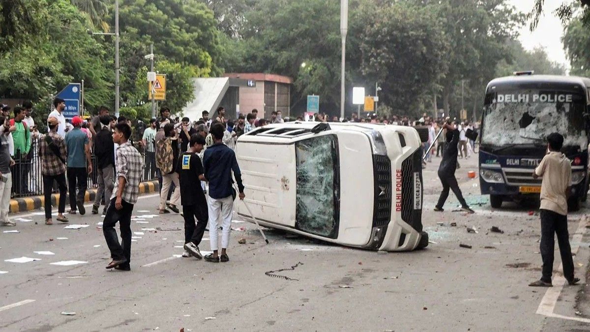 Delhi Police Register 10 Cases Over Parliament Protest Violence as Misinformation Spreads