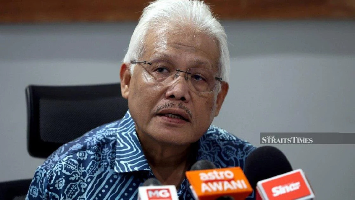 Hamzah Zainudin's New Party Positions Itself as Mediator Between PAS and UMNO