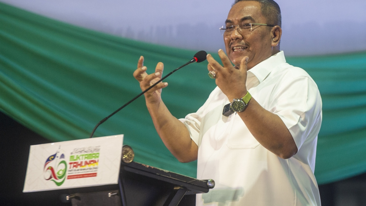 Zahid tells Sanusi to steer clear of racial and religious appeals in Negeri Sembilan campaign