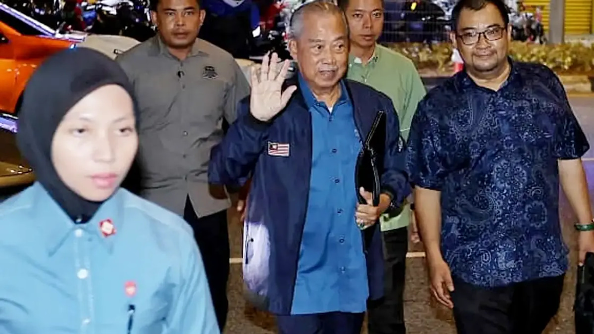 Muhyiddin and Bersatu Leadership Convene Emergency Perikatan Nasional Session Amid Coalition Upheaval