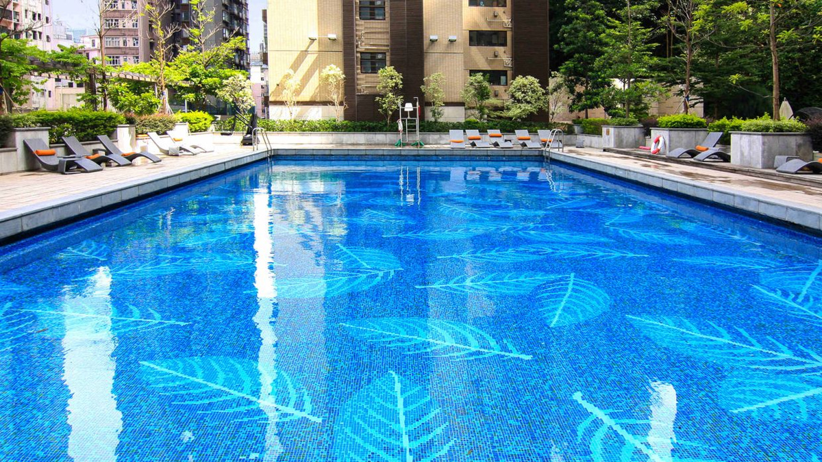 Hong Kong Pool Shuttered After Lifeguard Credentials Found Fraudulent