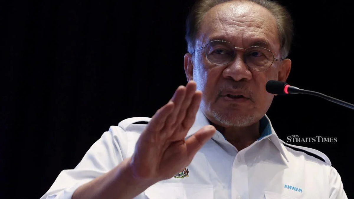 Malaysia's Civil Service Credited for Boost in Global Competitiveness Rankings