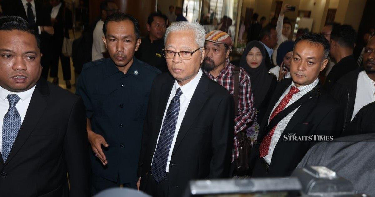 Ismail Sabri Released on RM300,000 Bail After Court Appearance