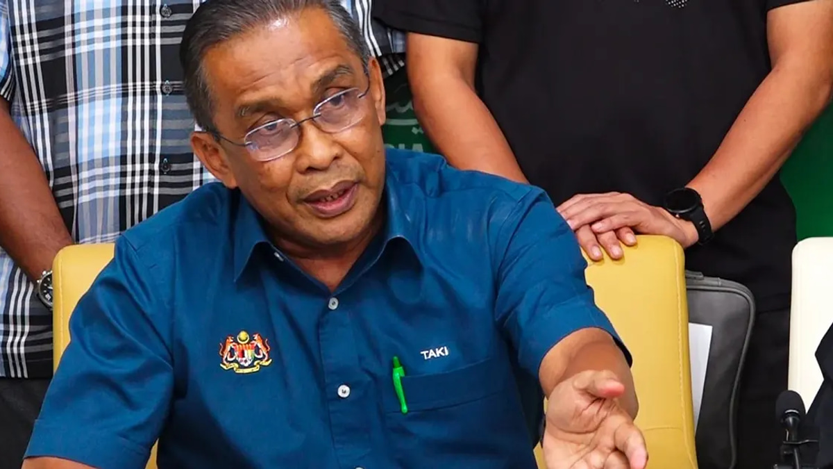 Perikatan Nasional Notifies Parliament of Hamzah's Return as Opposition Leader