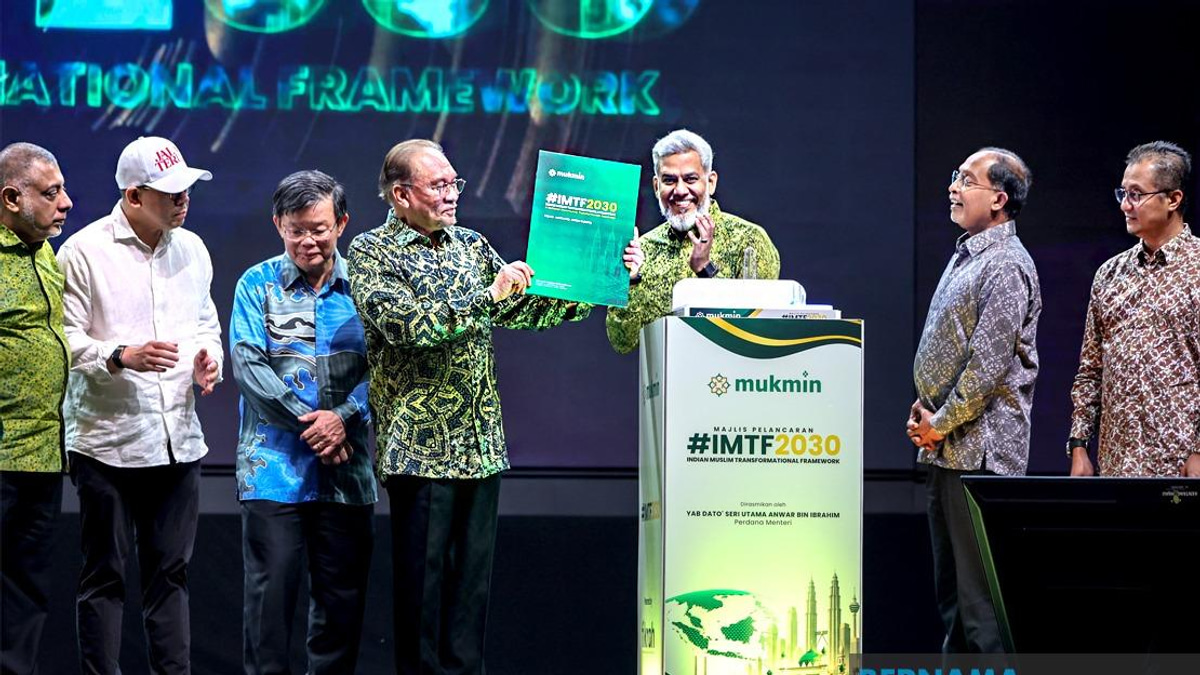 Anwar Sets One-Month Deadline to Resolve Foreign Worker Hiring Crisis
