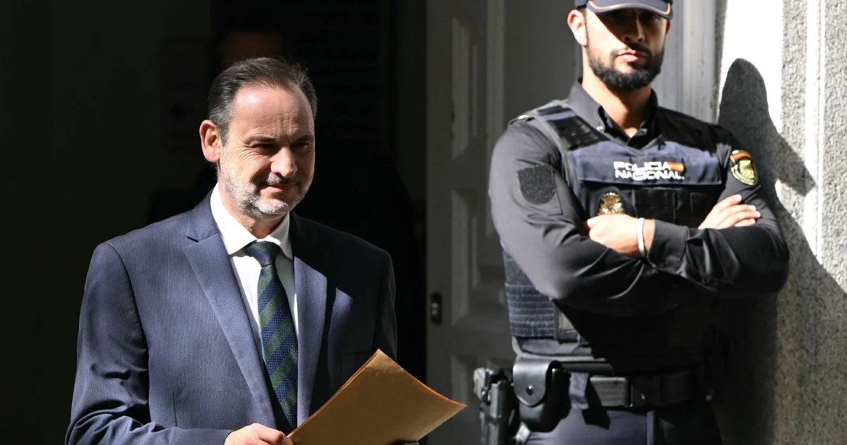 Spanish court hands down 24-year sentence to former PM aide in major graft case