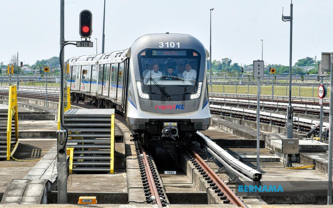 Free LRT3 Rides for a Month Give Commuters Chance to Experience Shah Alam Line