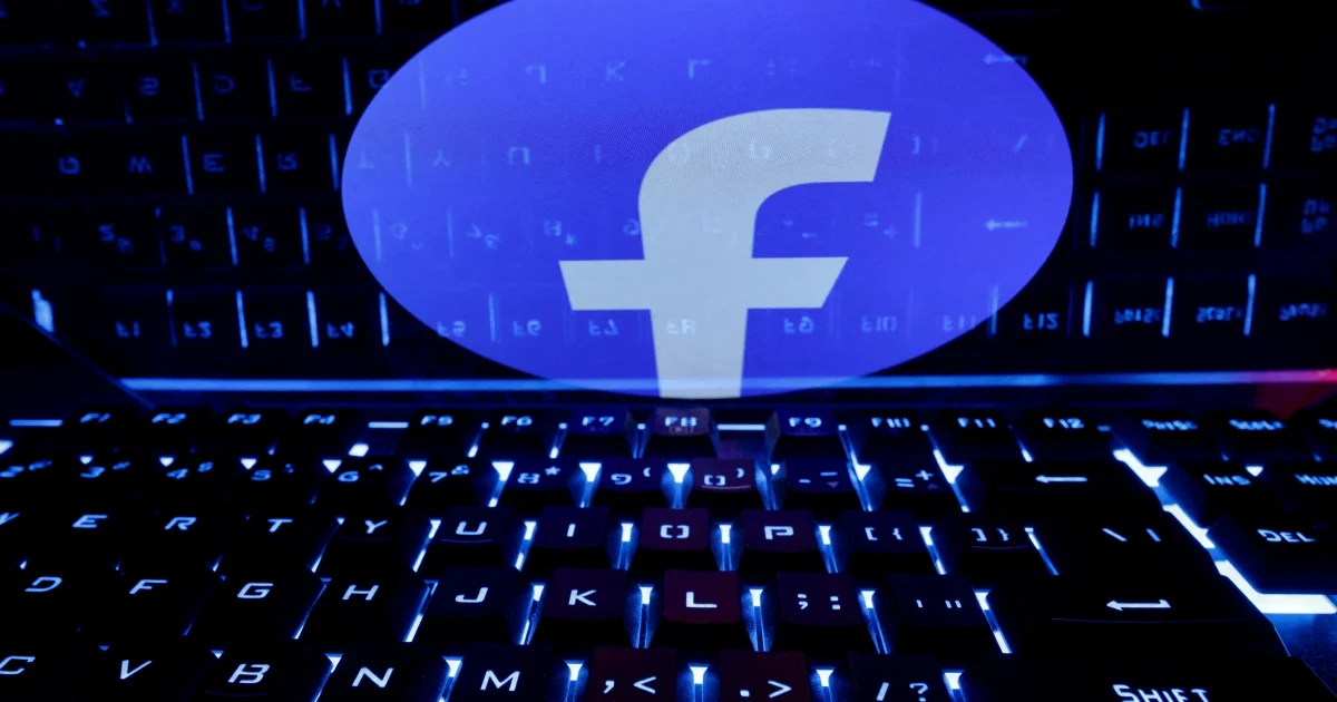 Thai Court Jails Man for 18 Months Over Facebook Monarchy Comment