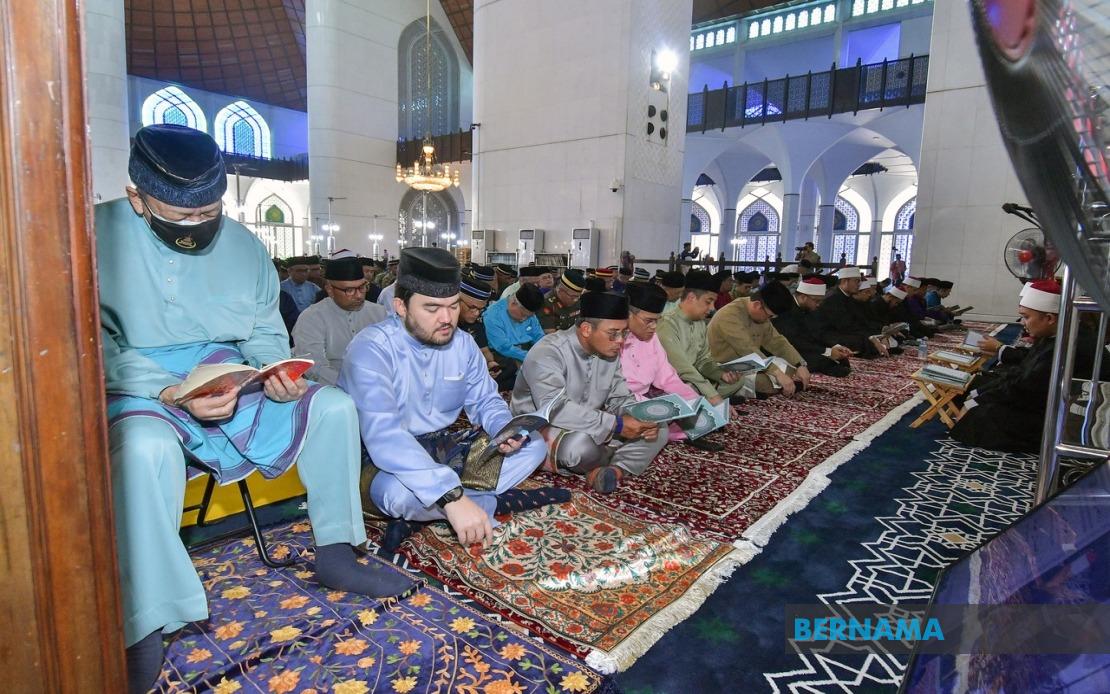 Sultan Sharafuddin Leads Religious Observance Ahead of Selangor National Day Celebration